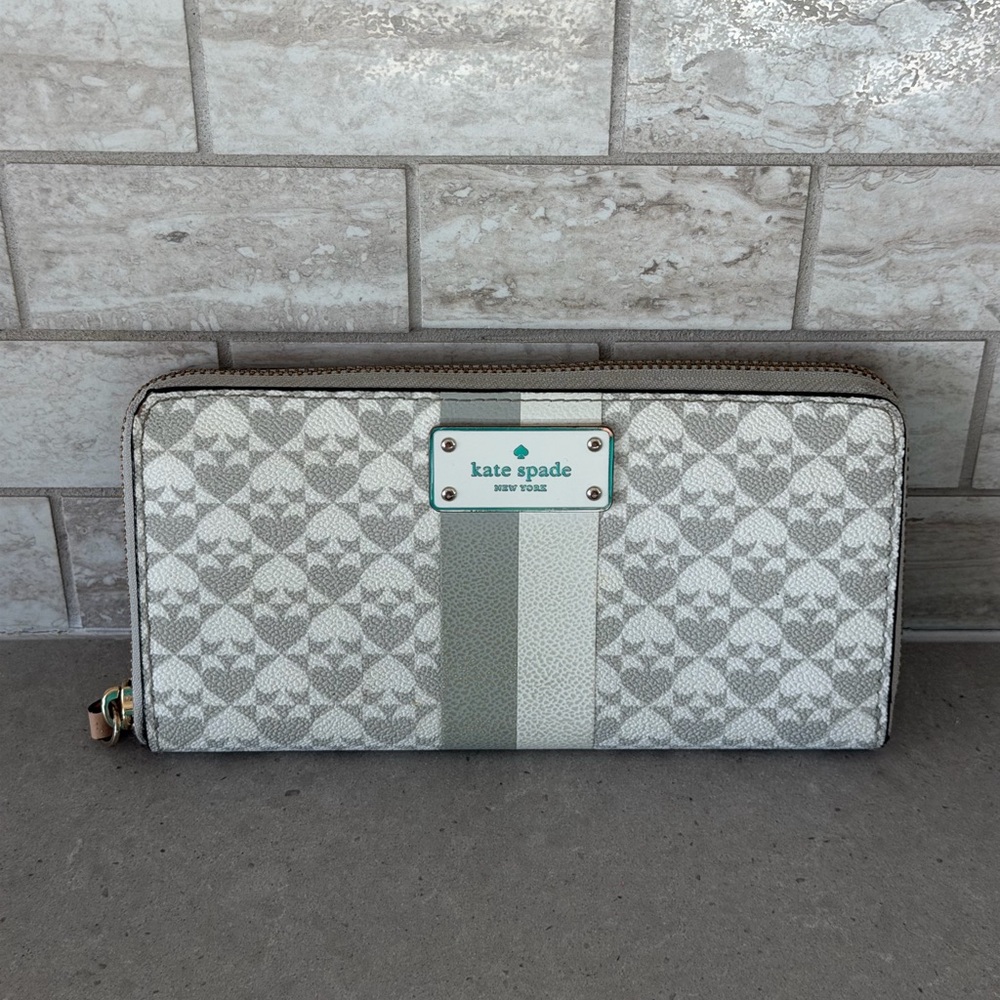 kate spade Gray & White Stripe Zip Wallet with design